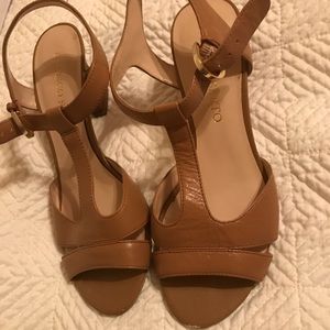 Brown sandal heels size 7